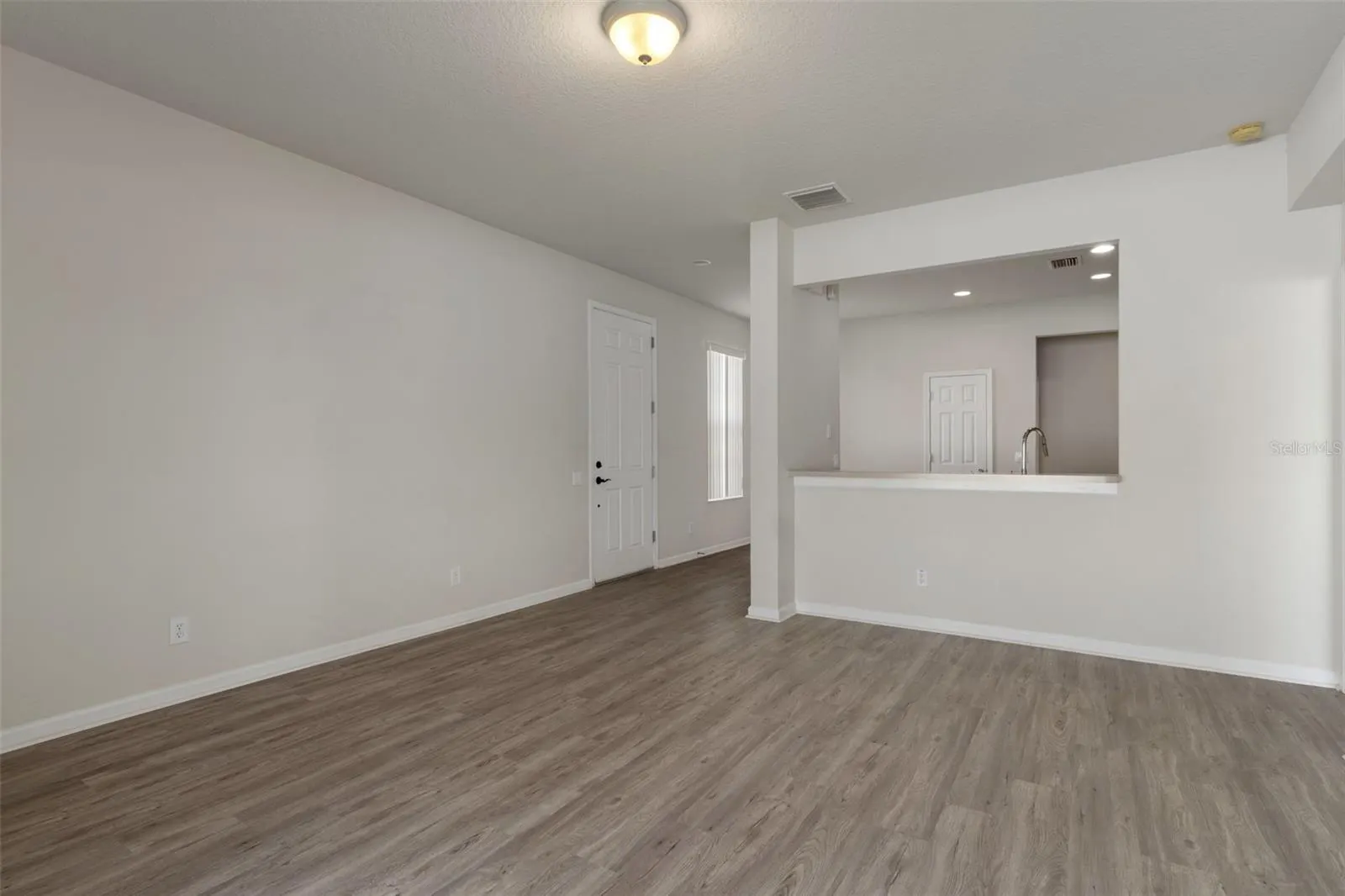 14861 WAKE ROBIN DR