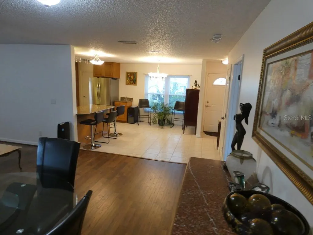 2755 MERLIN WAY