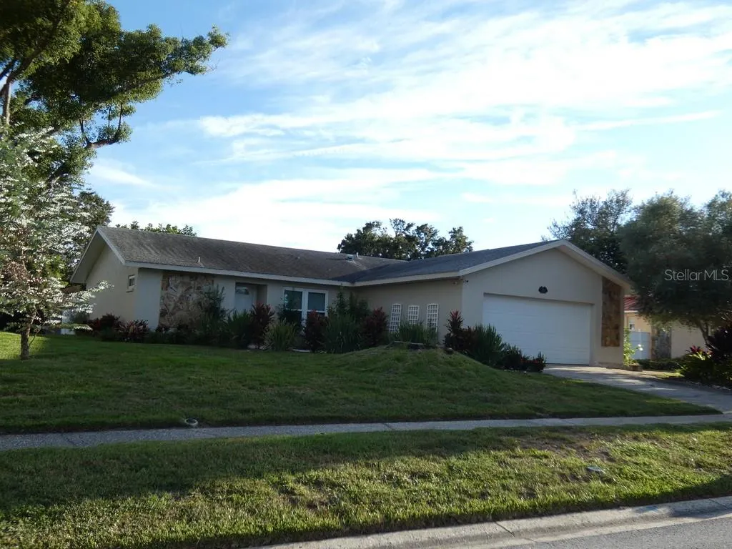 2755 MERLIN WAY