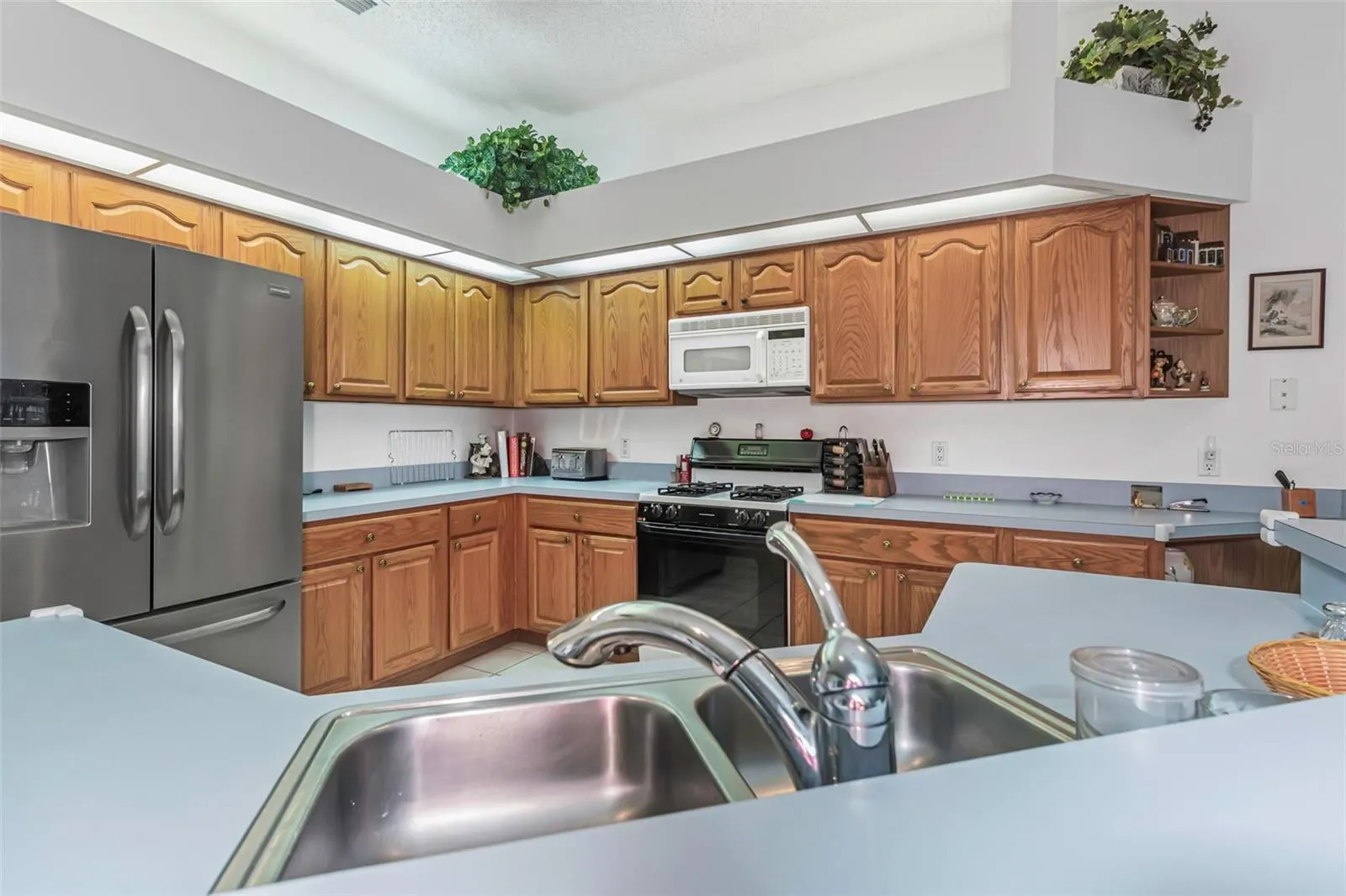 9807 OAKWOOD HILLS CT