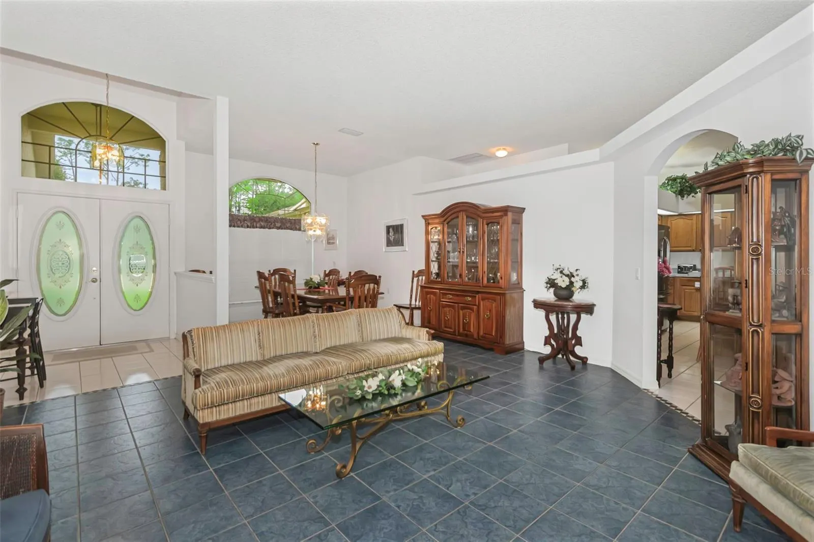 9807 OAKWOOD HILLS CT