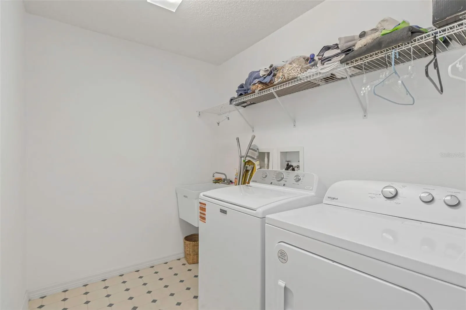 9807 OAKWOOD HILLS CT