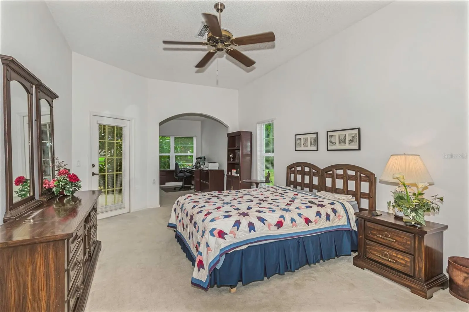 9807 OAKWOOD HILLS CT
