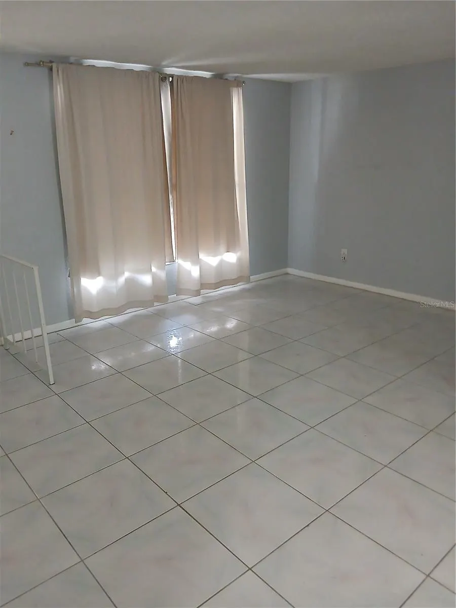 901 PENINSULA RD