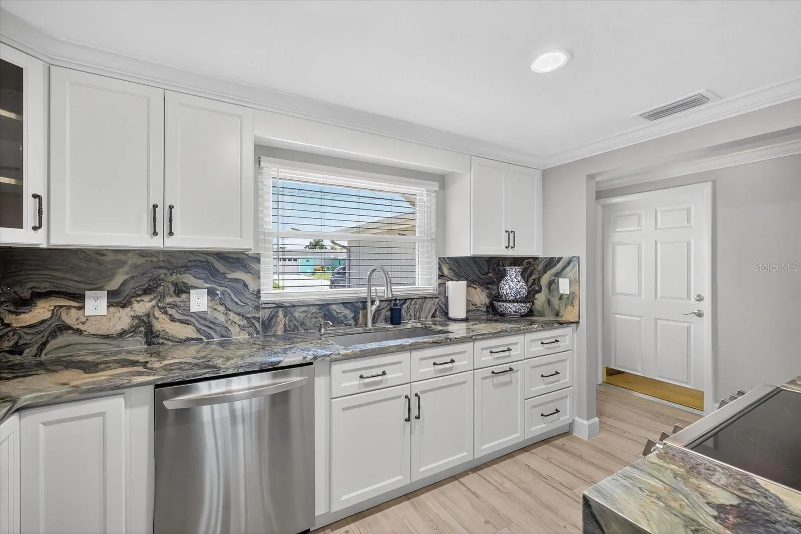 4937 BLUE HERON DR