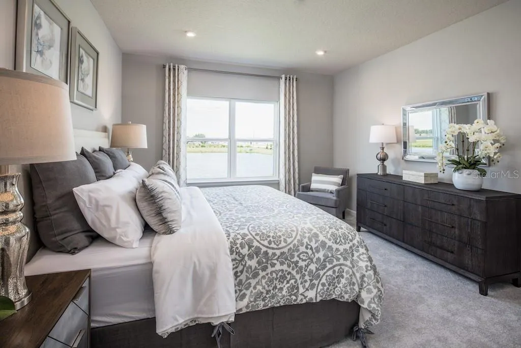 2220 SCENIC PARK LOOP