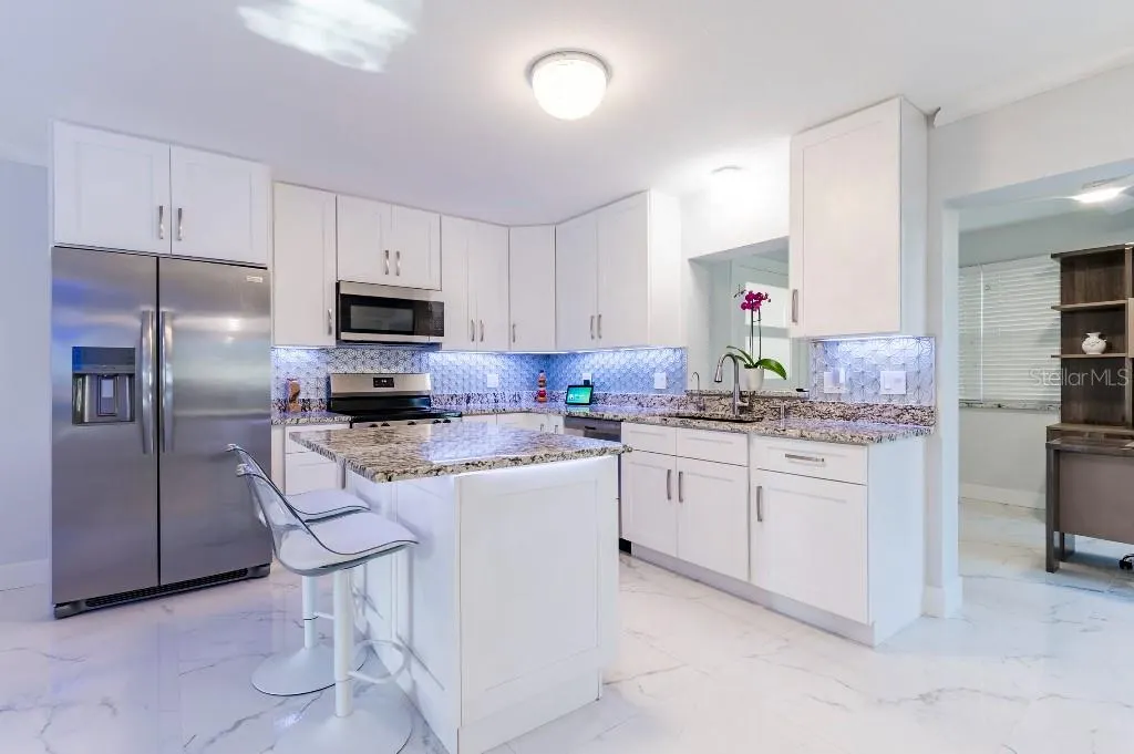 1050 RAFAEL BLVD NE #2, #2