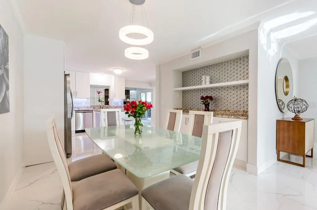 1050 RAFAEL BLVD NE #2, #2