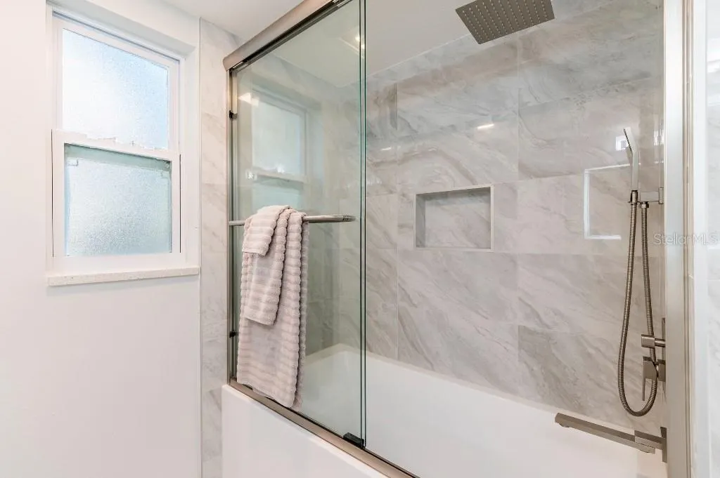 1050 RAFAEL BLVD NE #2, #2