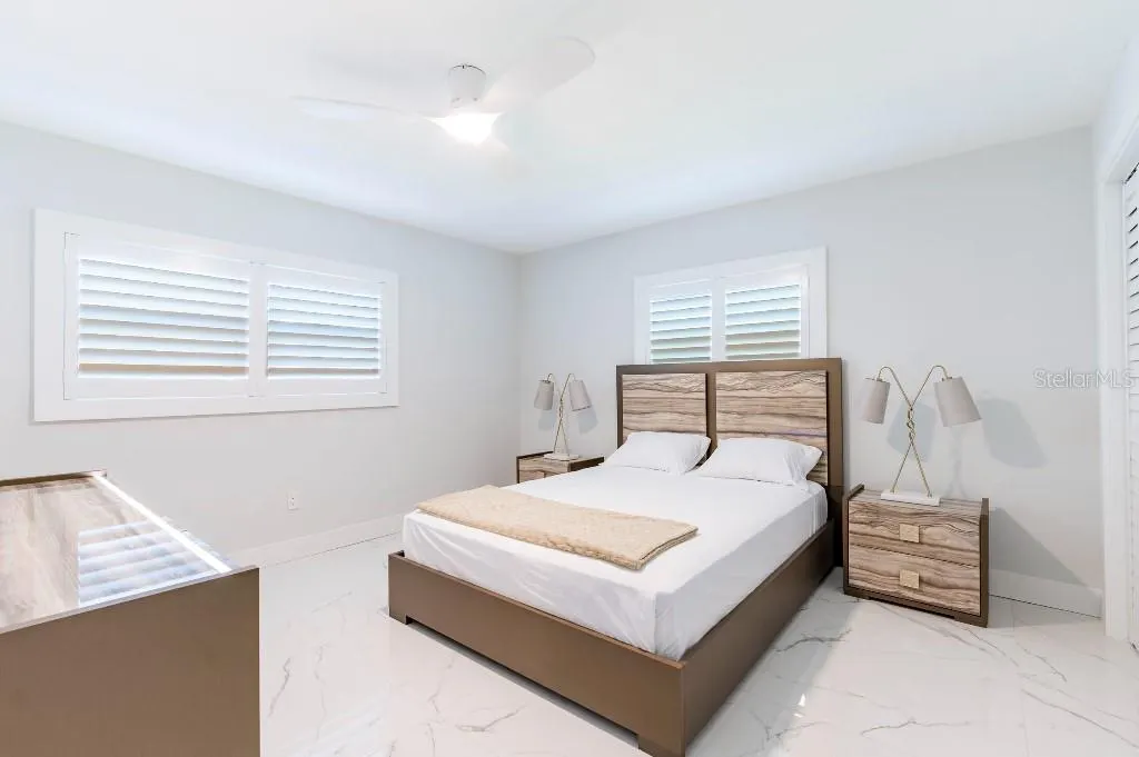 1050 RAFAEL BLVD NE #2, #2