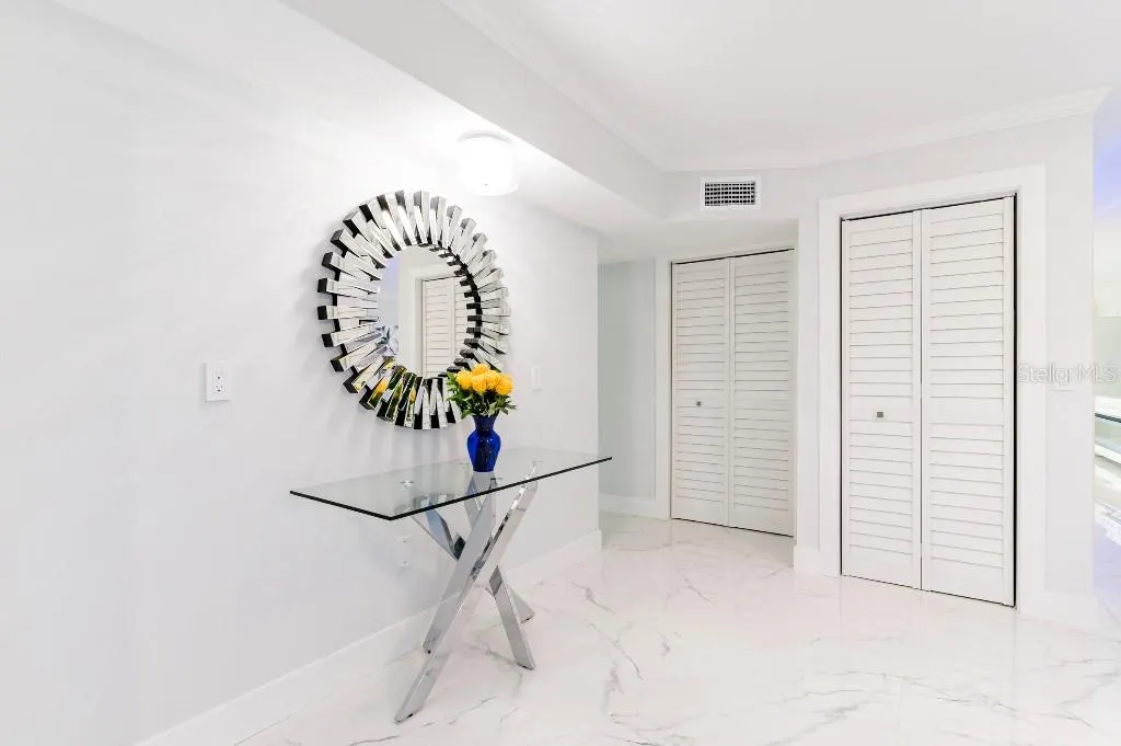 1050 RAFAEL BLVD NE #2, #2
