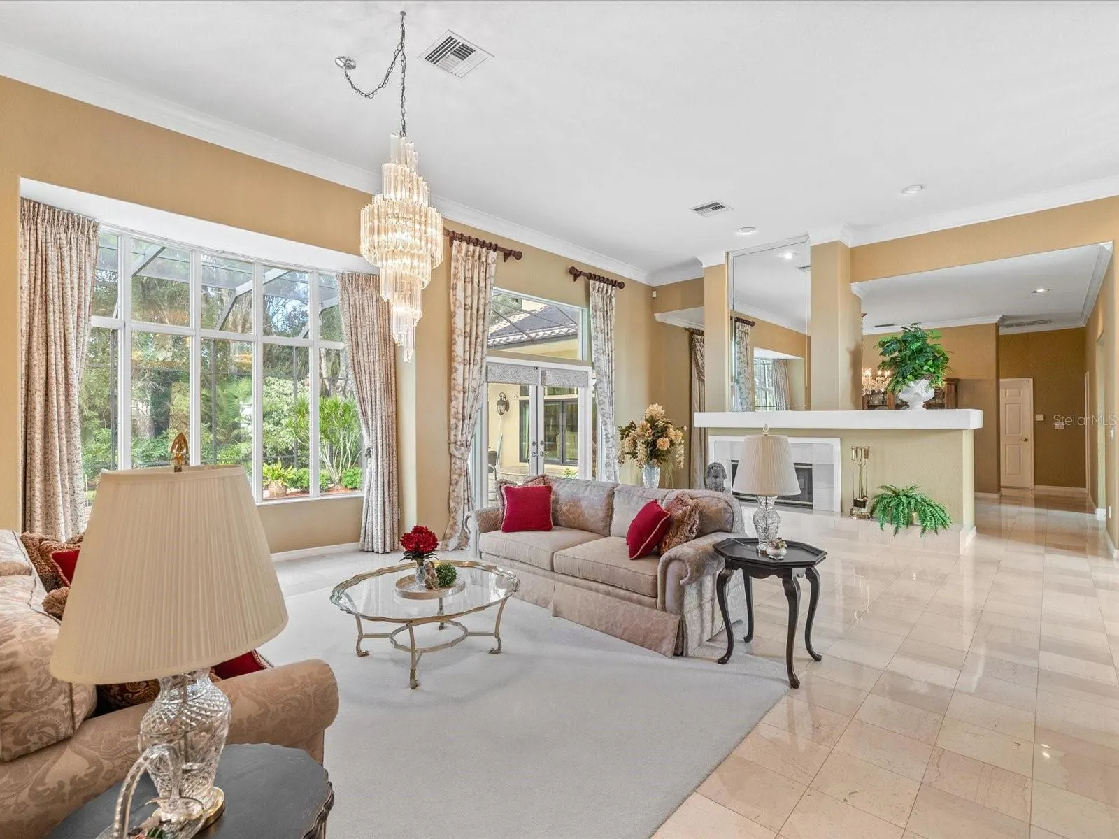 1566 MARY LN
