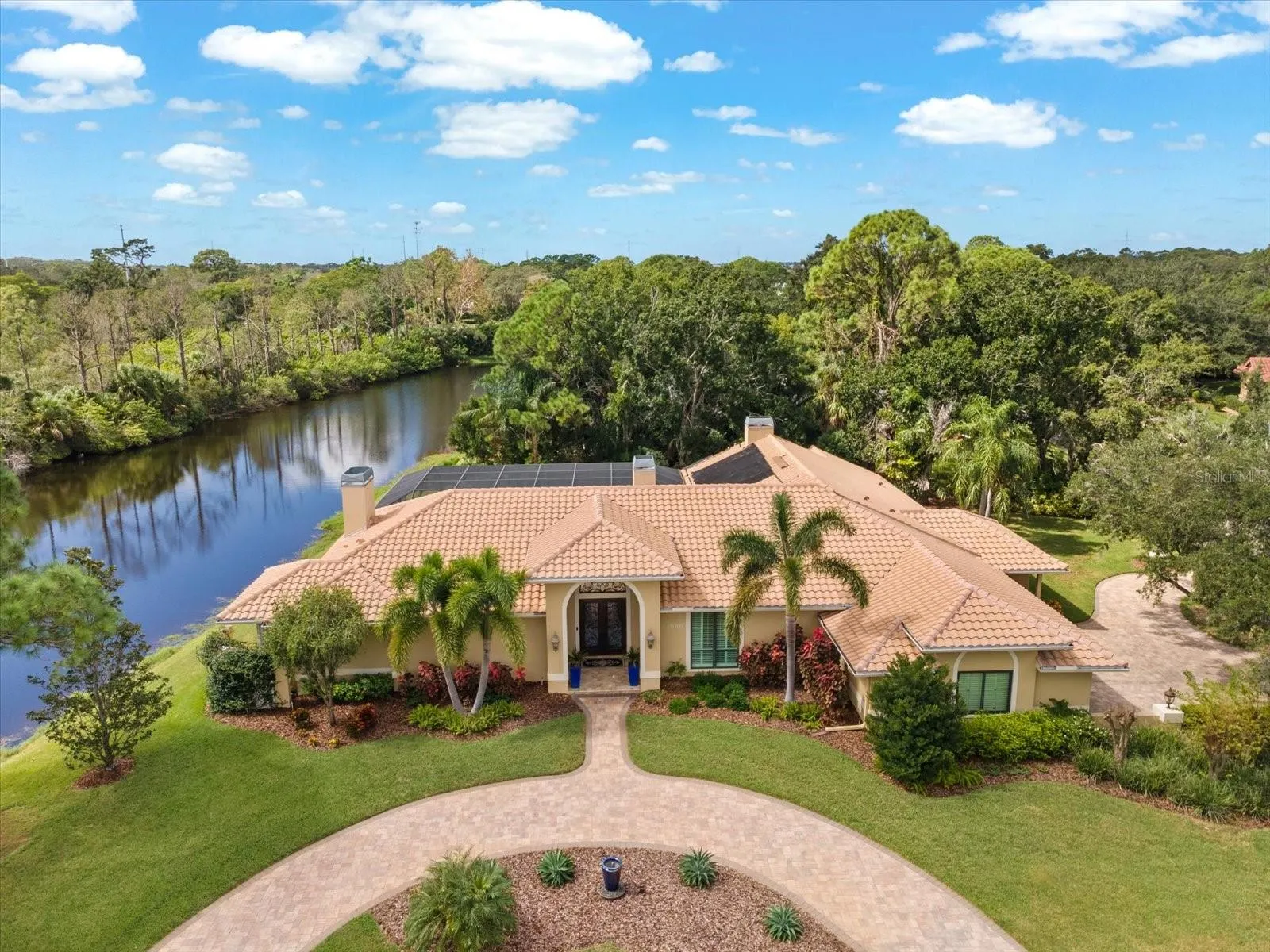 1566 MARY LN