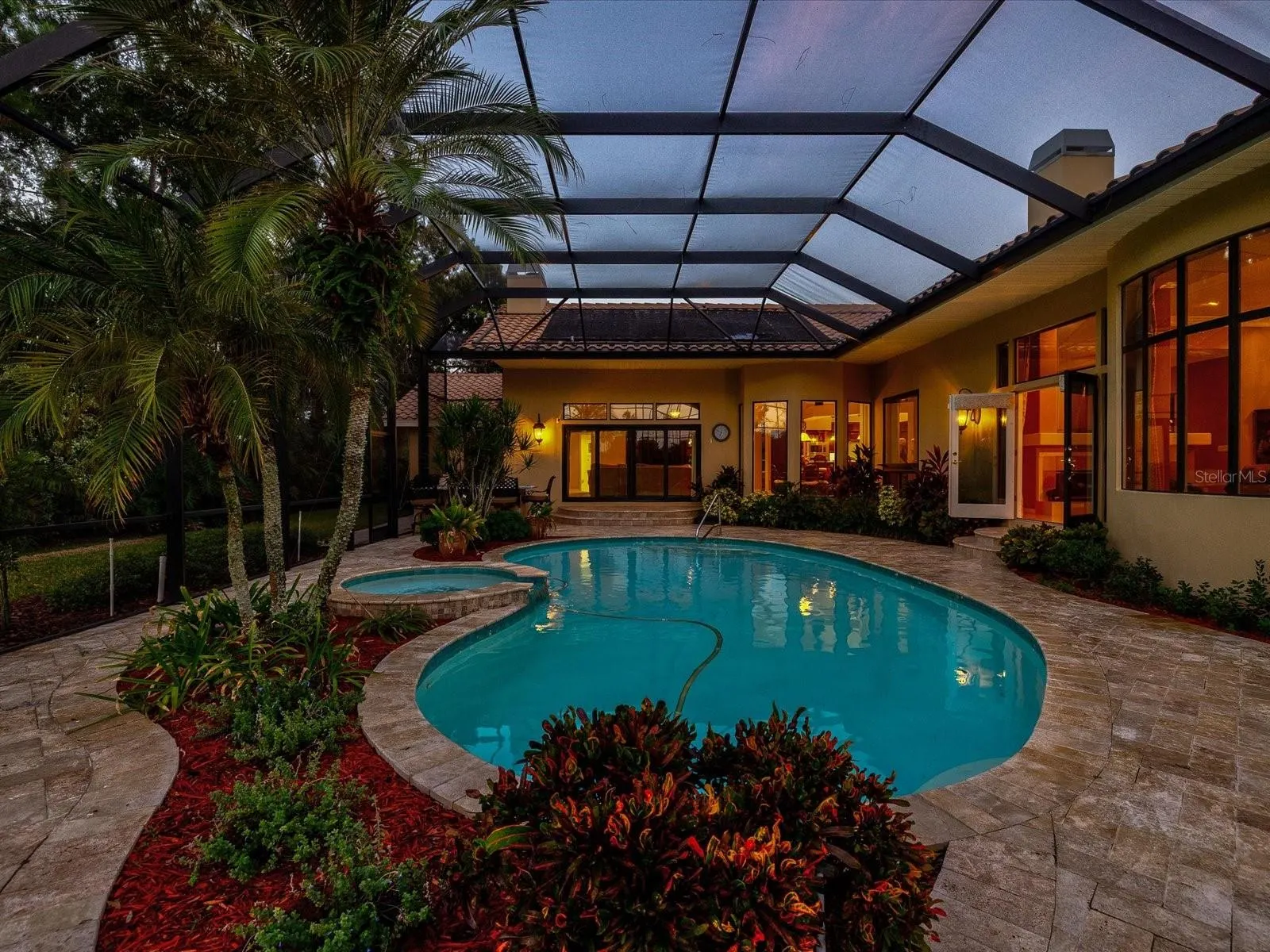 1566 MARY LN