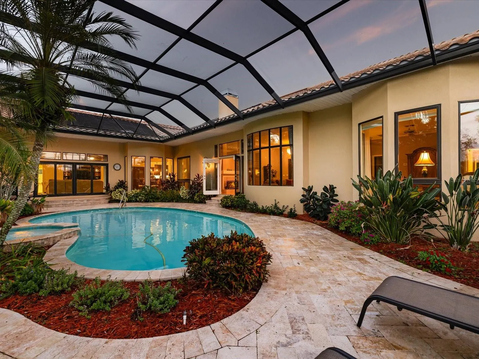 1566 MARY LN