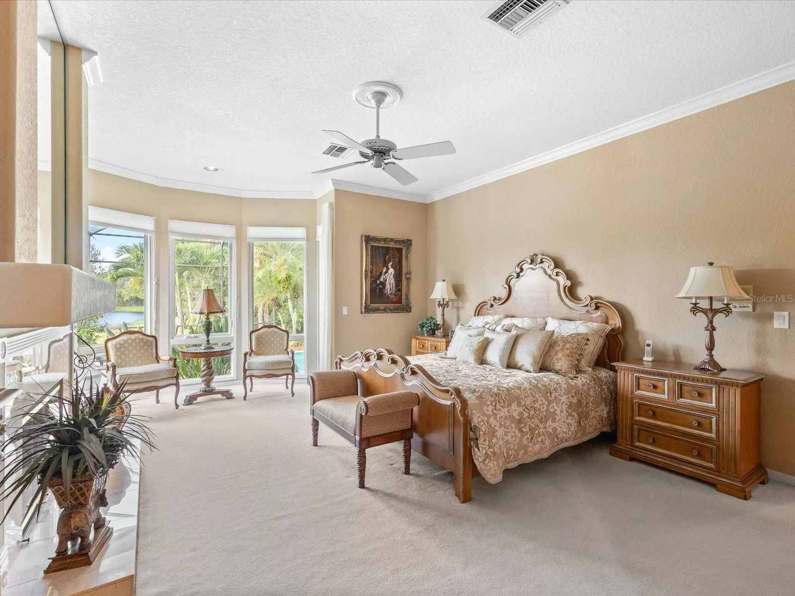 1566 MARY LN
