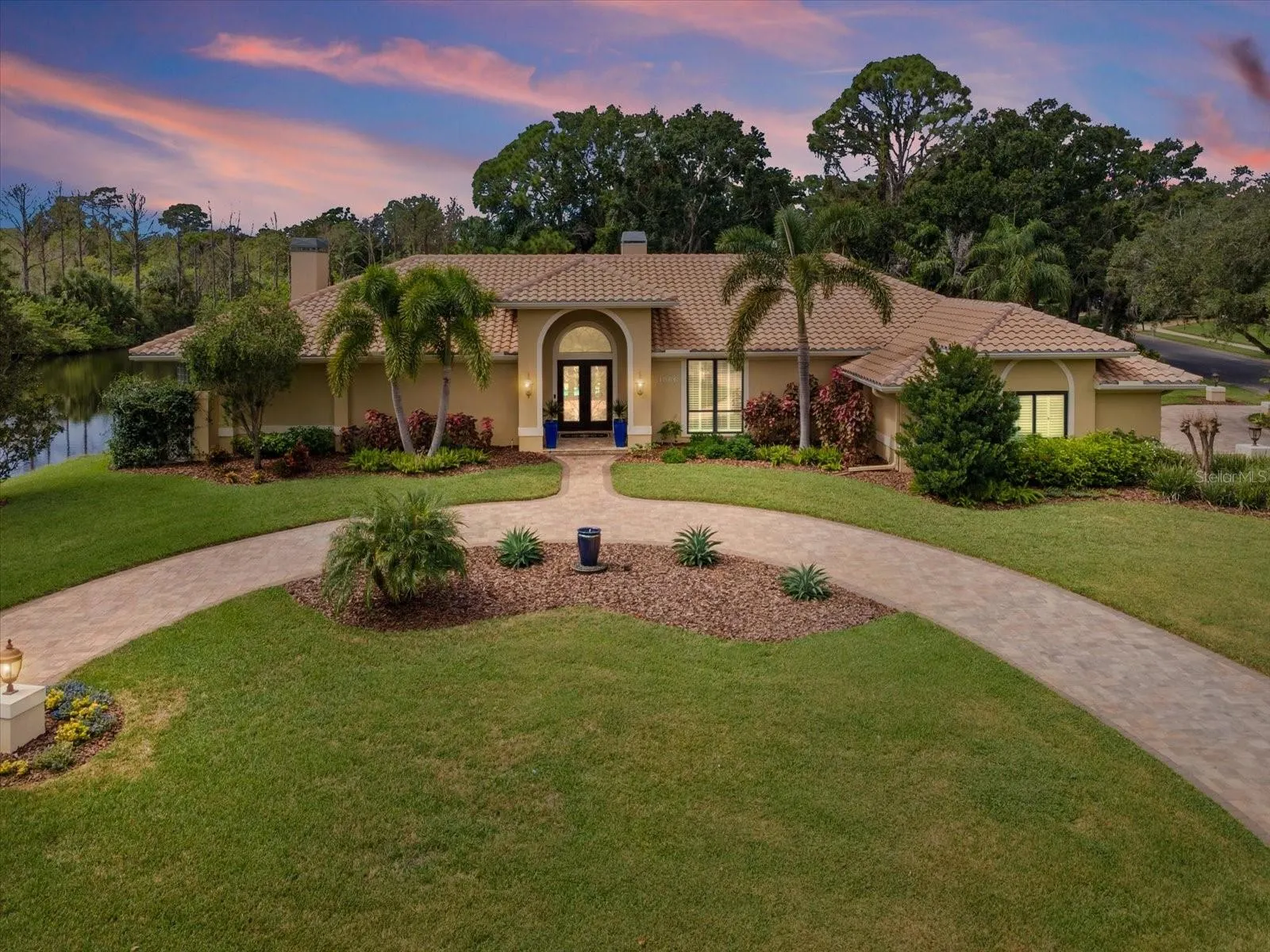 1566 MARY LN