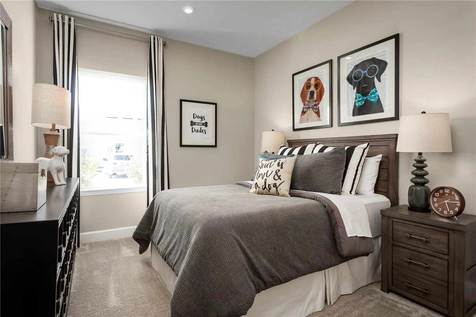 2270 BLUE HERON CIR