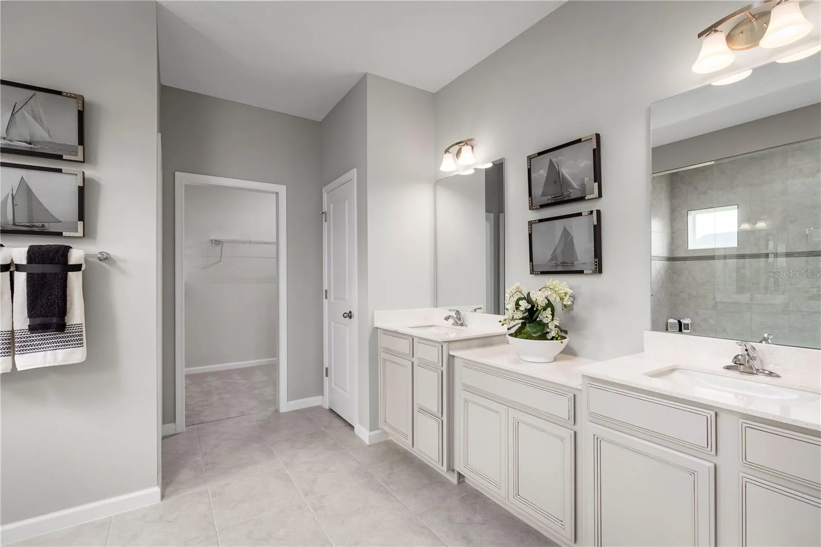 2270 BLUE HERON CIR