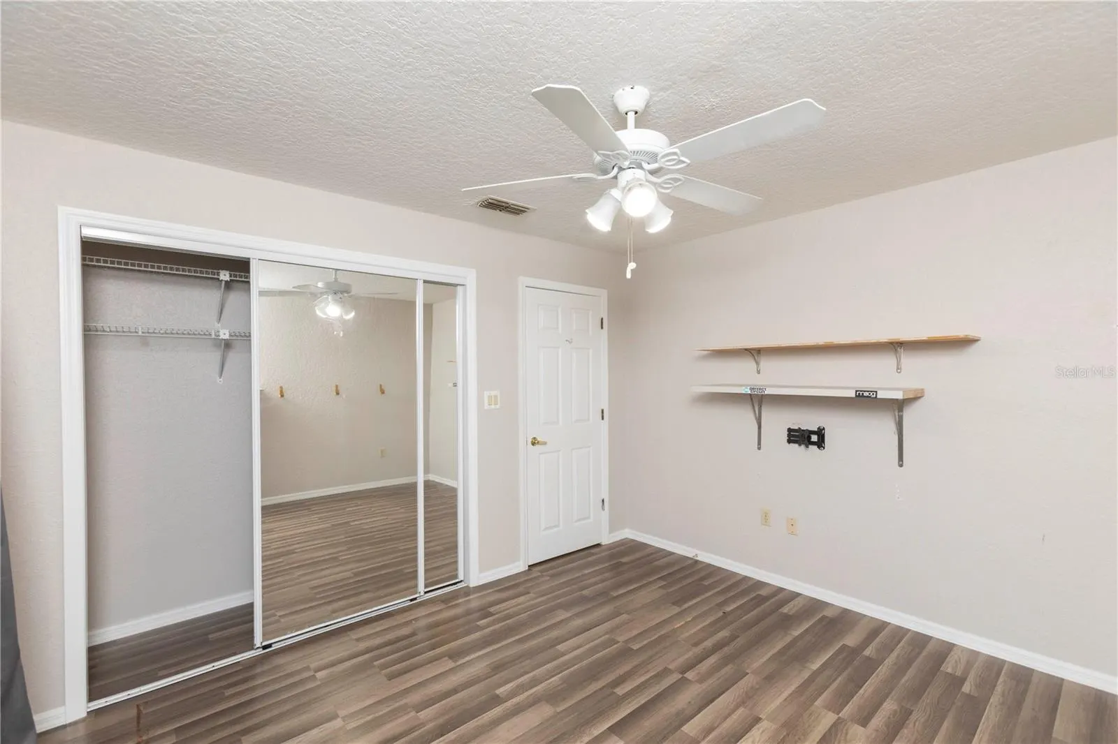 5701 MOSSBERG DR