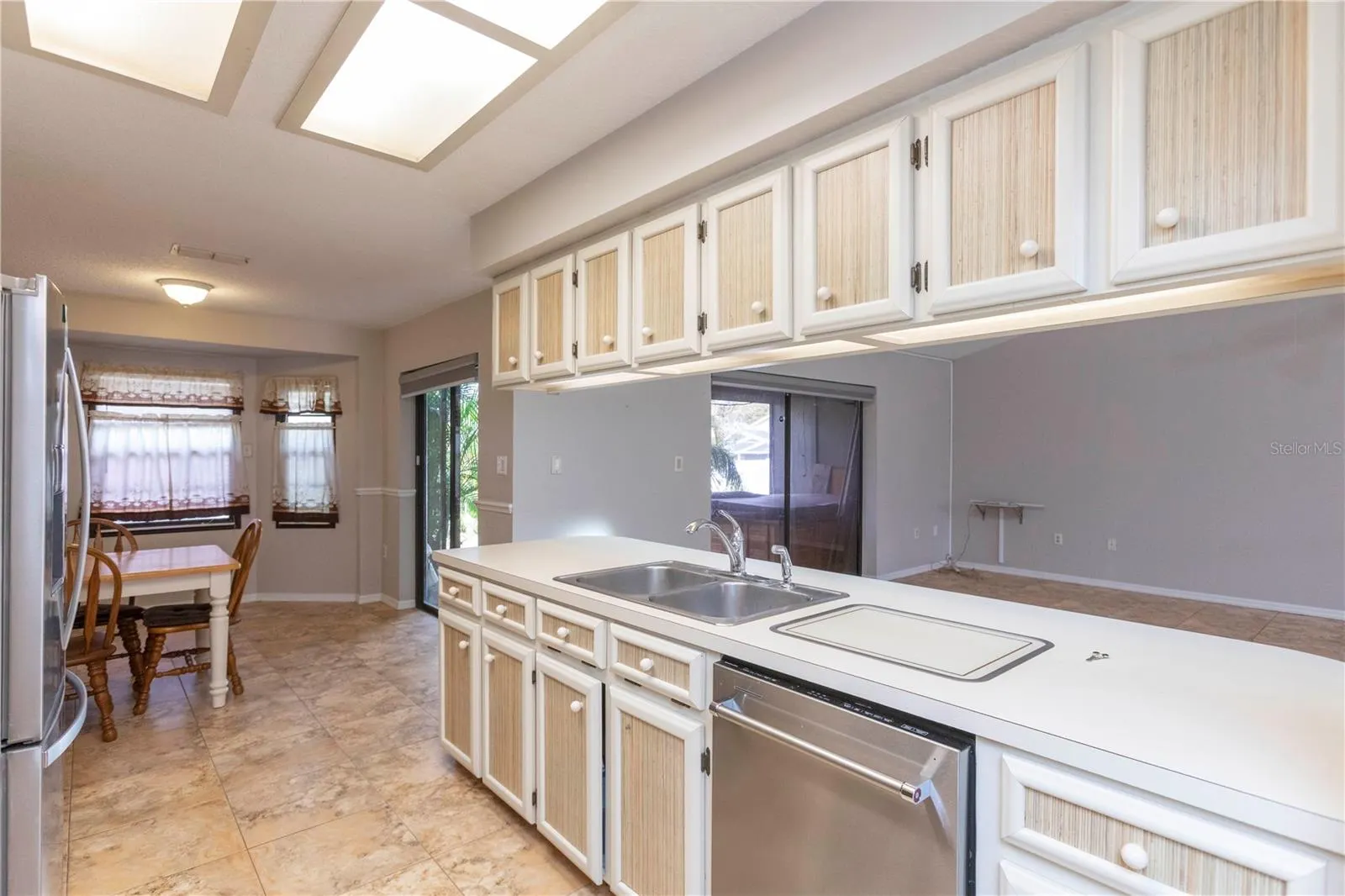 5701 MOSSBERG DR