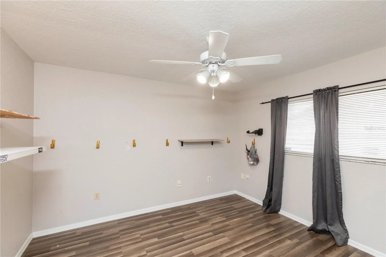 5701 MOSSBERG DR