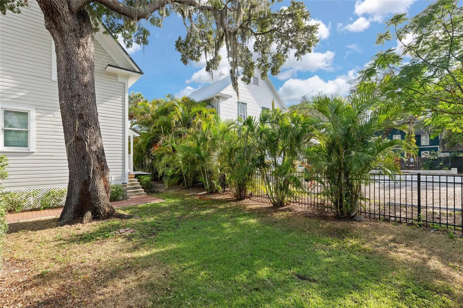 4 W ORANGE ST