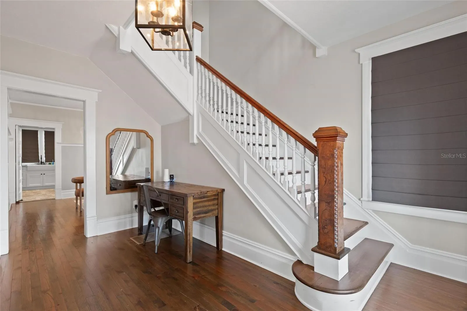 4 W ORANGE ST