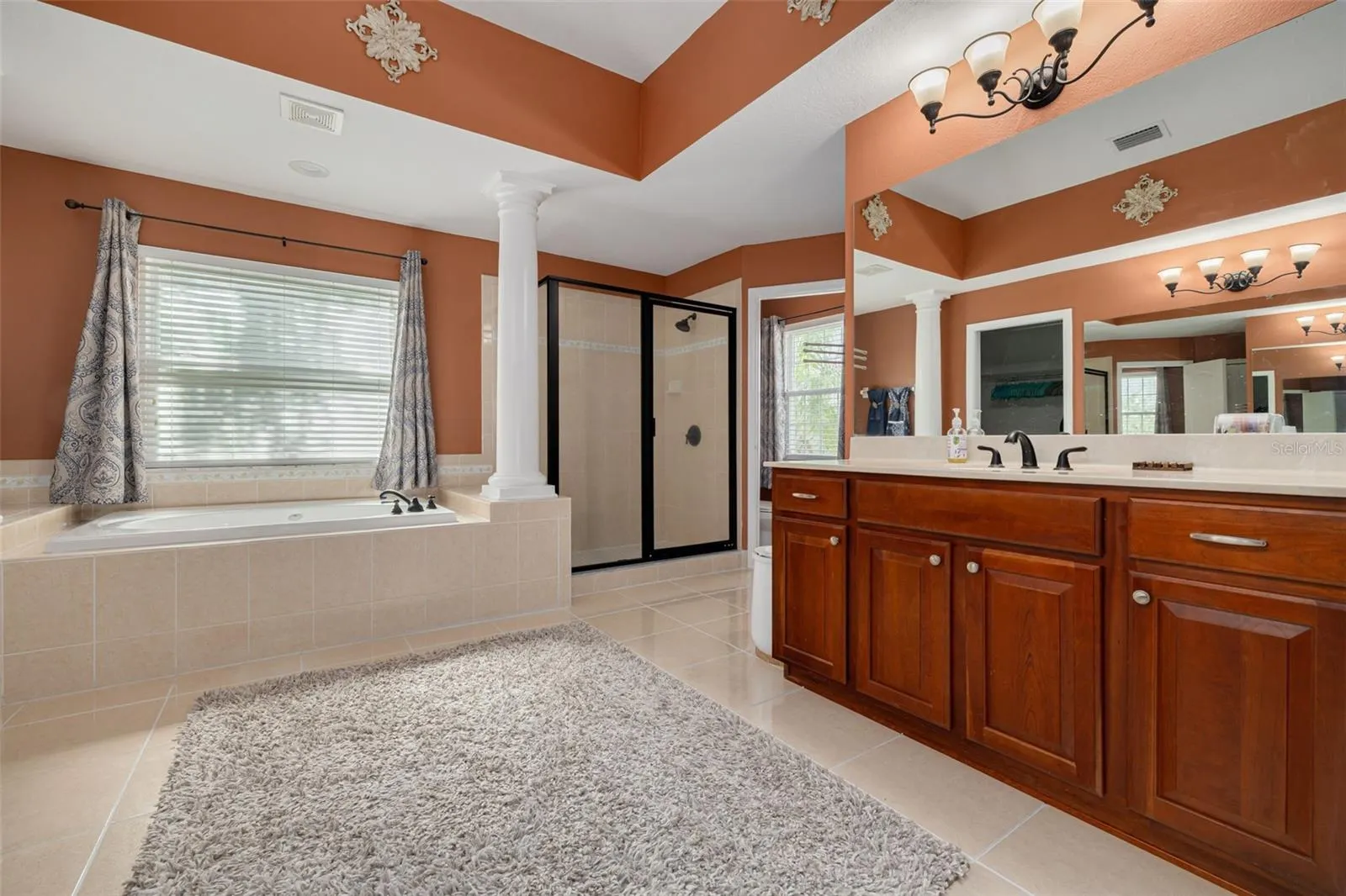 2111 COLVILLE CHASE DR