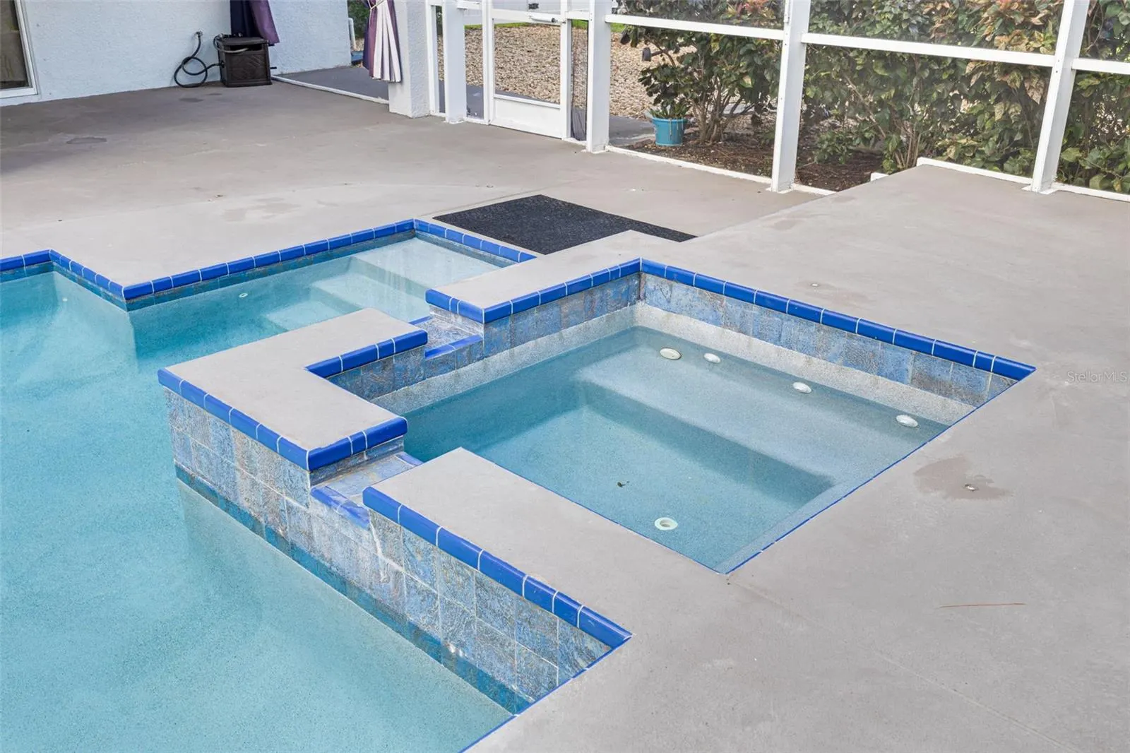 2111 COLVILLE CHASE DR