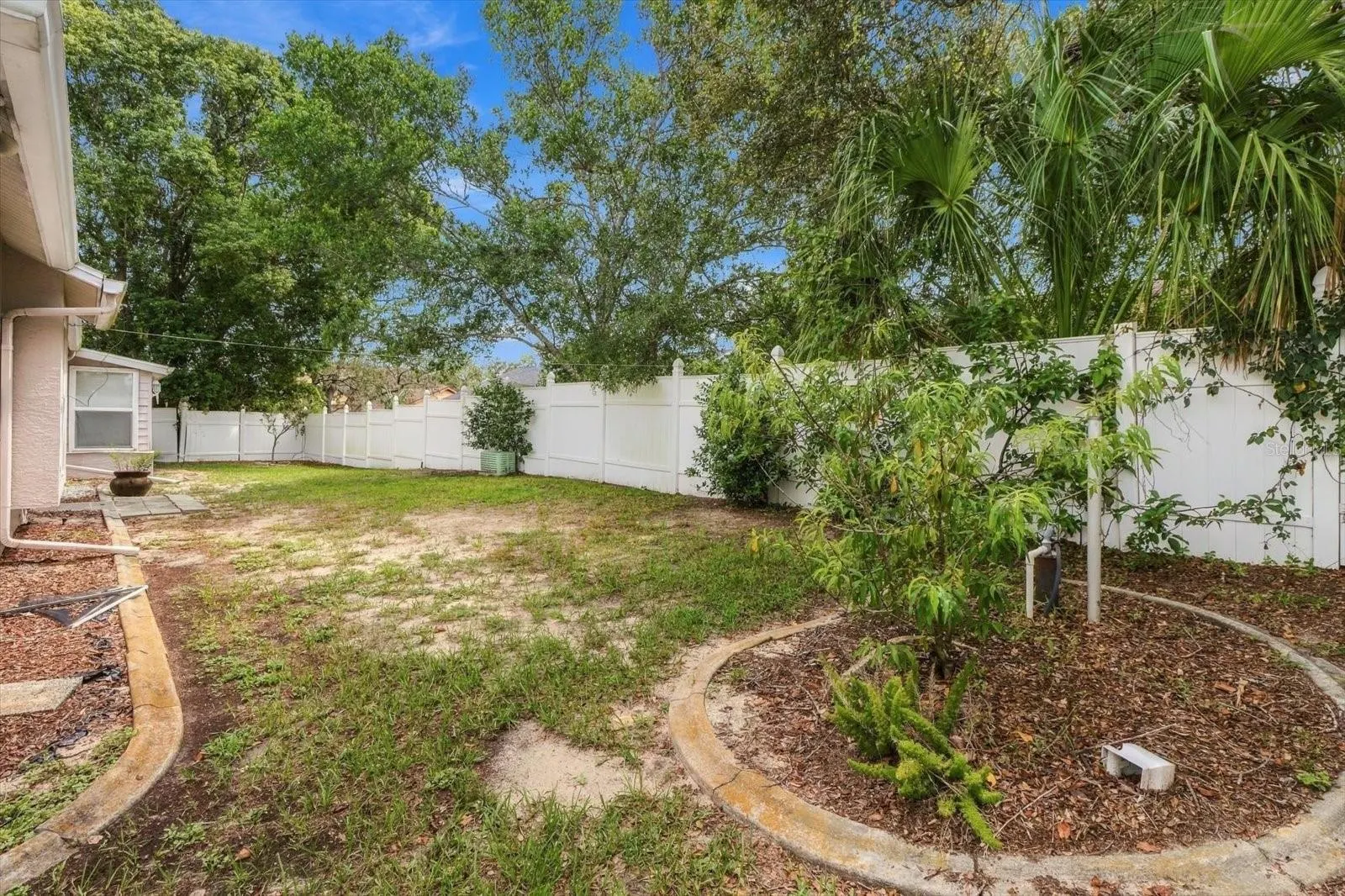 8088 SPANISH OAK DR