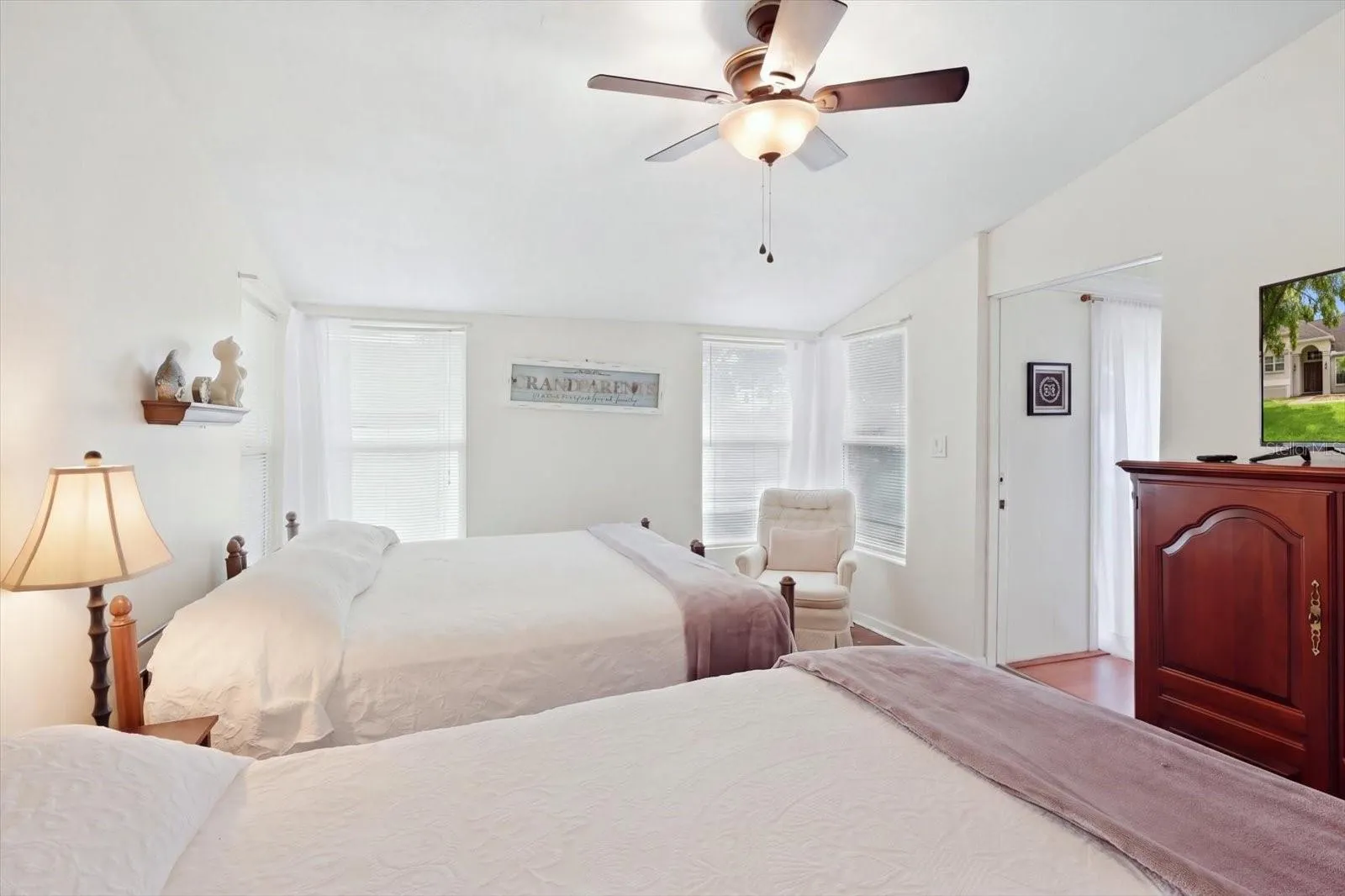 8088 SPANISH OAK DR