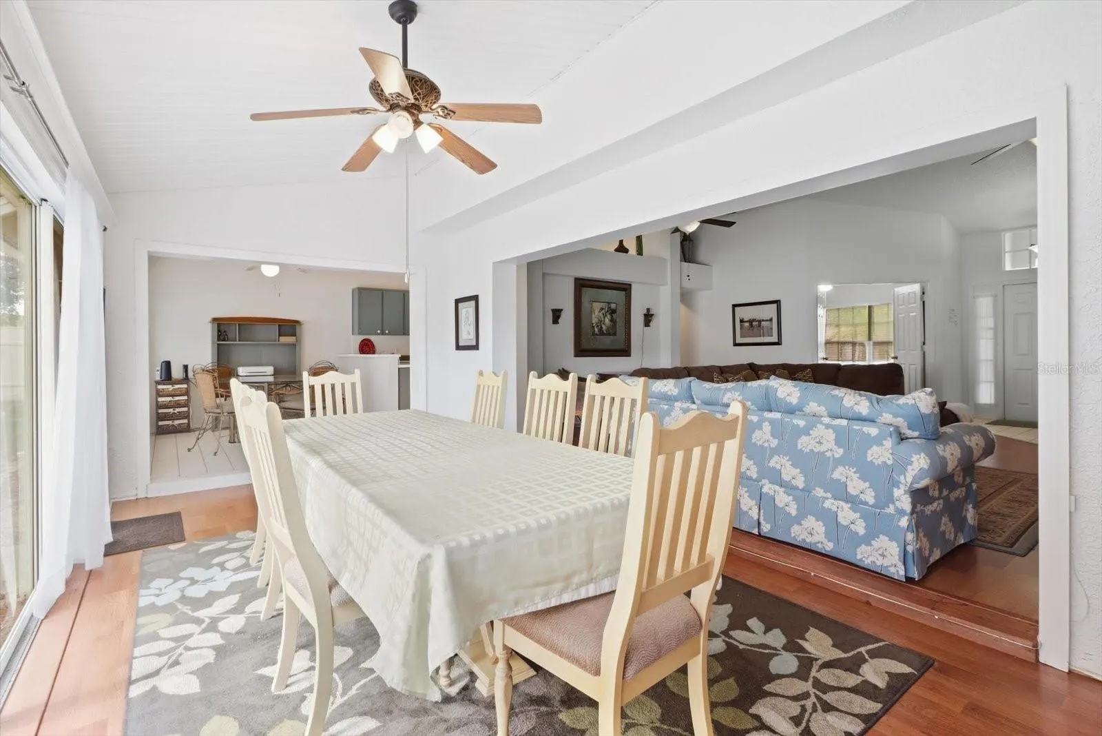 8088 SPANISH OAK DR