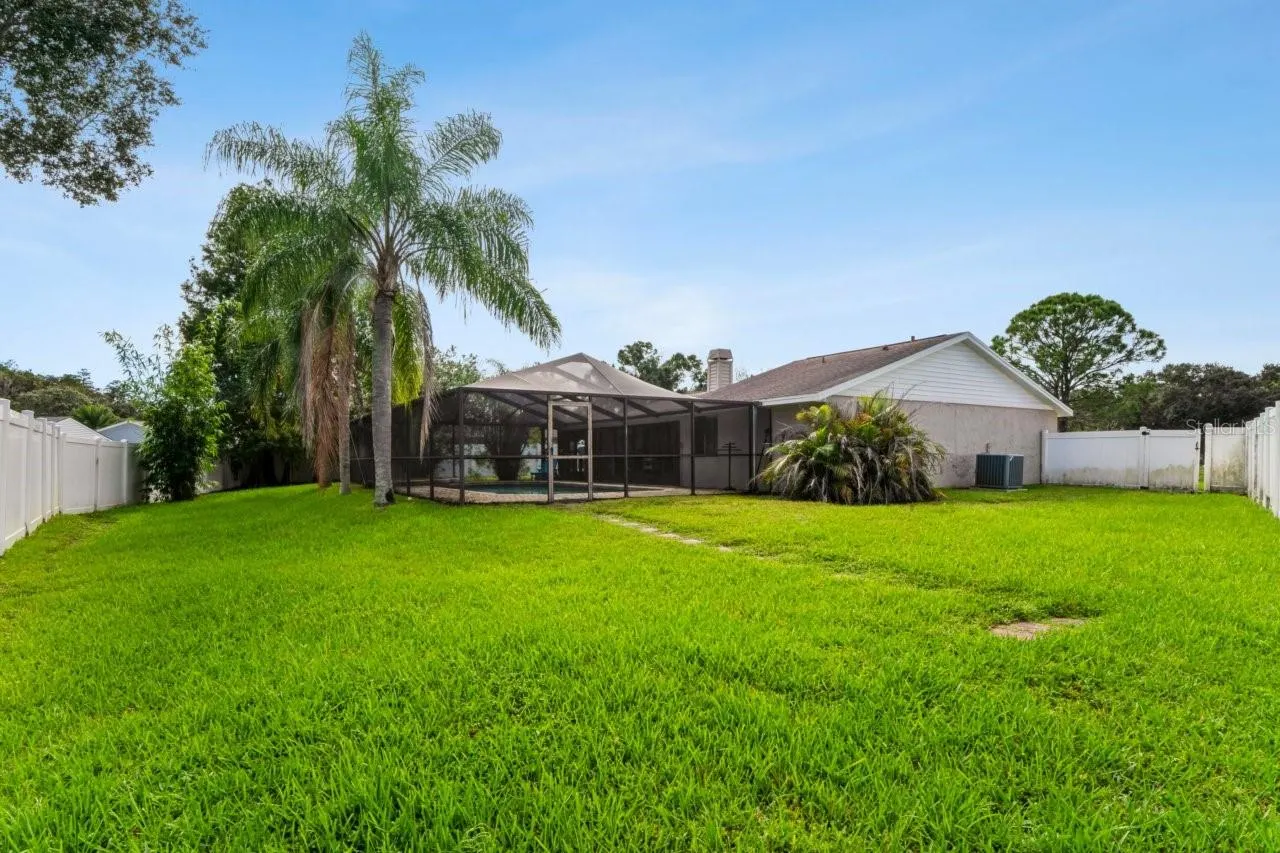 583 LONGWOOD CT