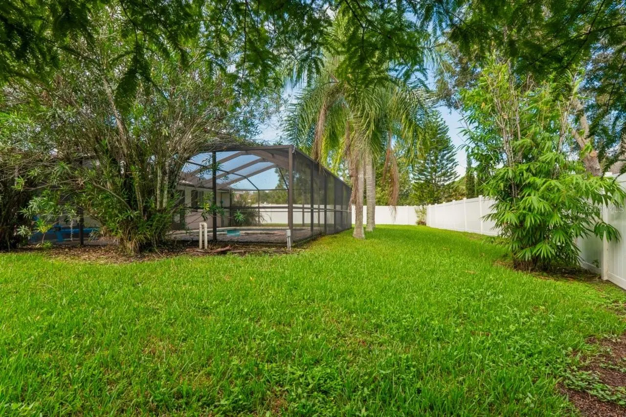 583 LONGWOOD CT
