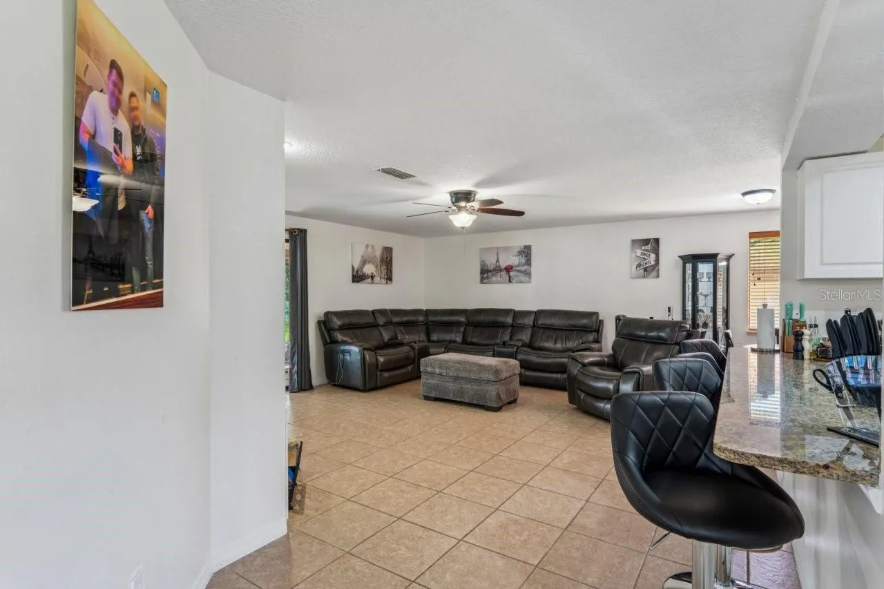 583 LONGWOOD CT