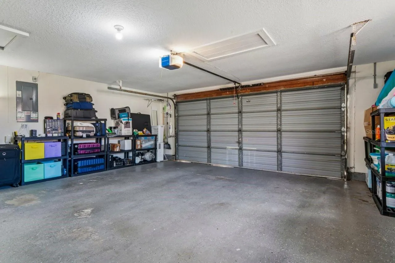 583 LONGWOOD CT
