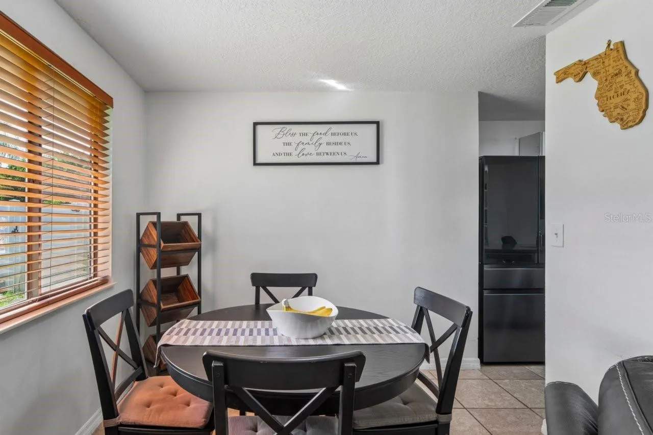 583 LONGWOOD CT