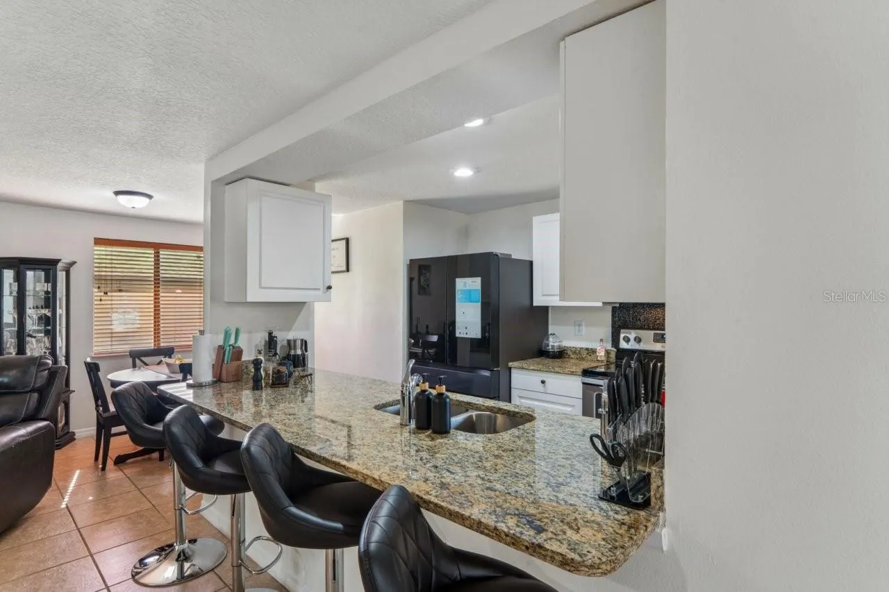 583 LONGWOOD CT