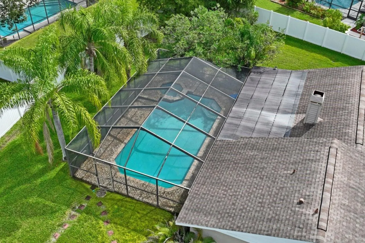 583 LONGWOOD CT
