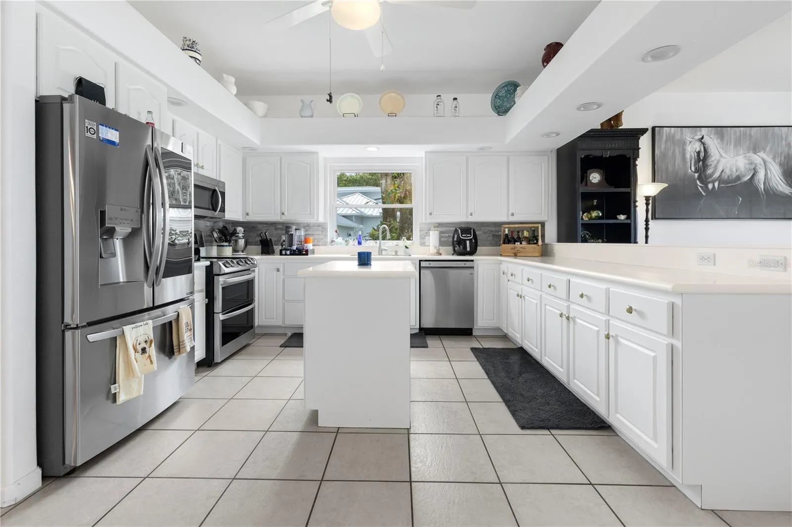1425 LAKE LOTELA DR