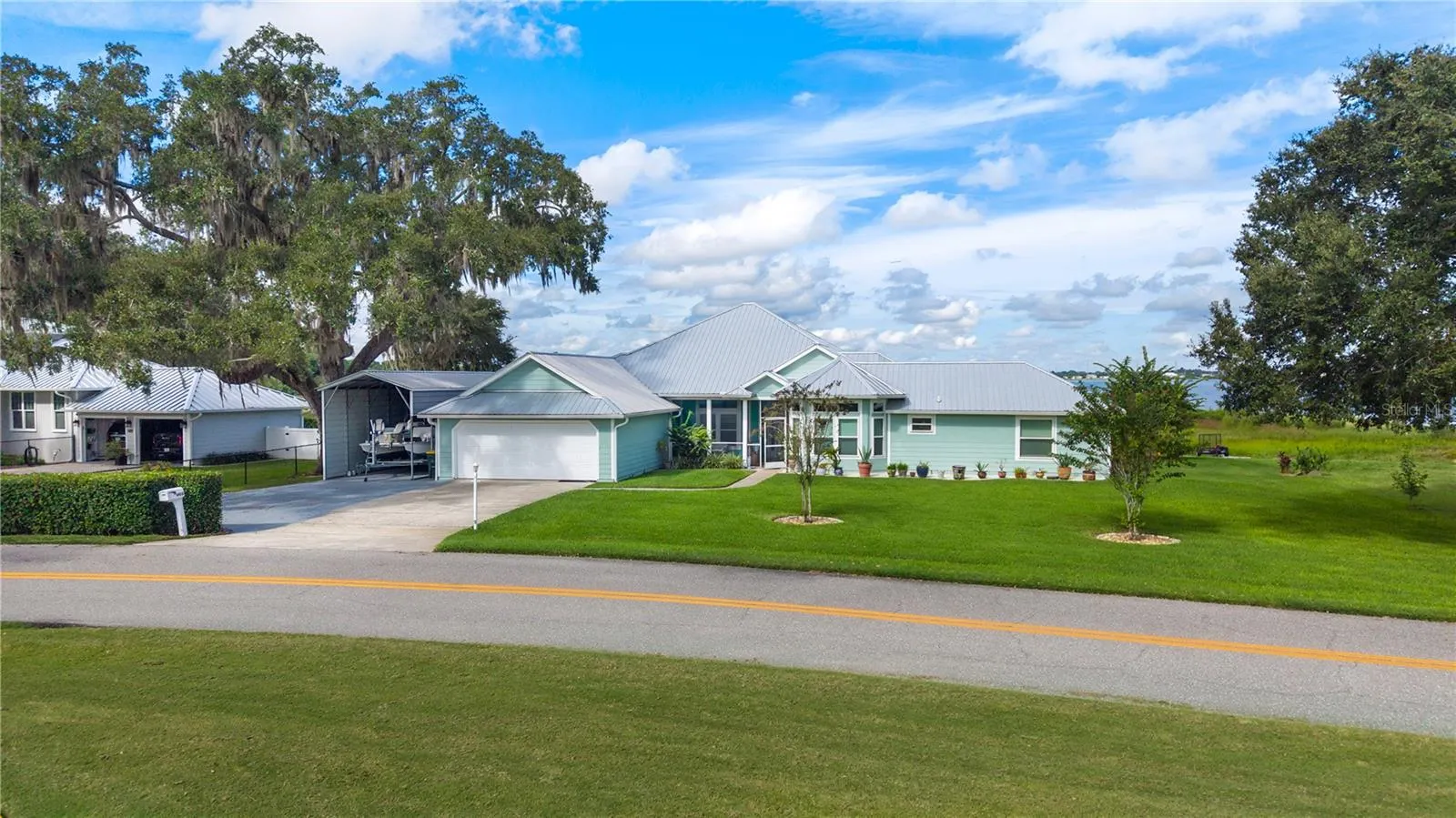 1425 LAKE LOTELA DR