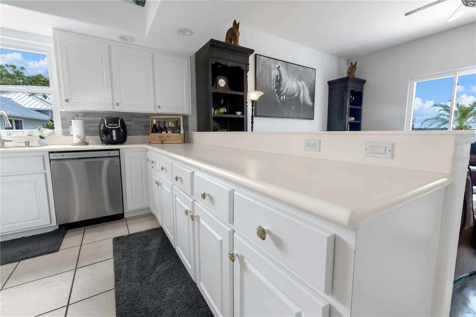1425 LAKE LOTELA DR