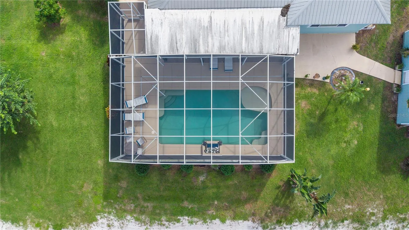 1425 LAKE LOTELA DR