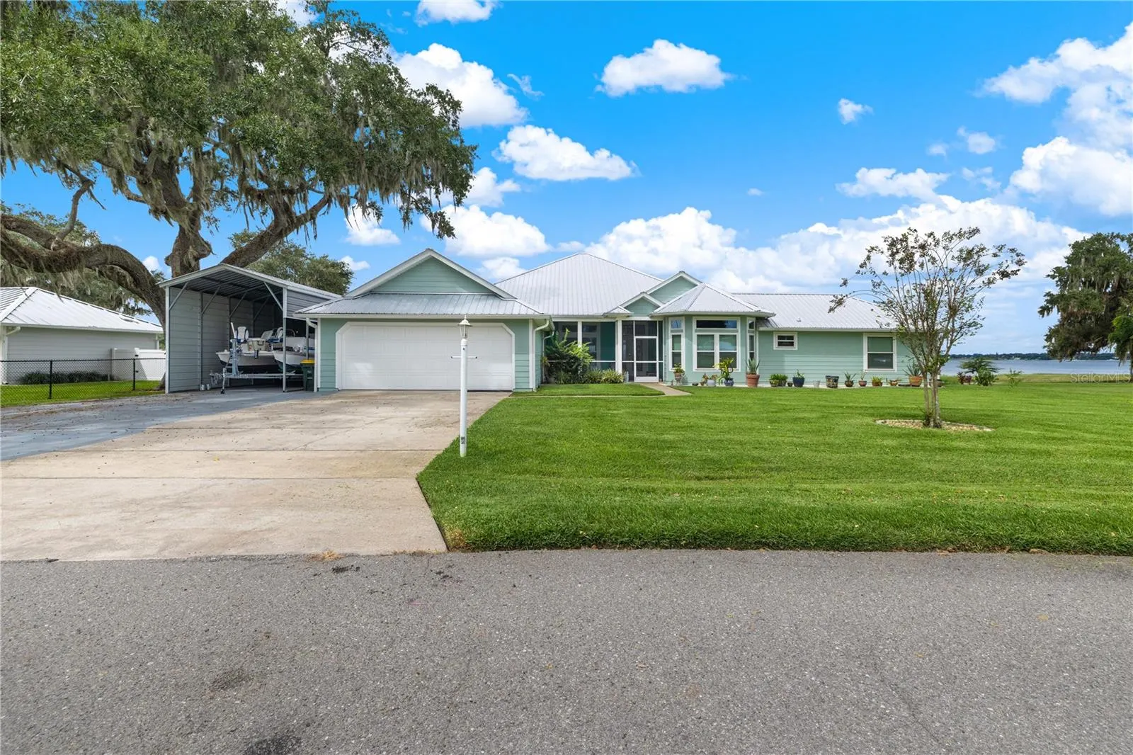 1425 LAKE LOTELA DR