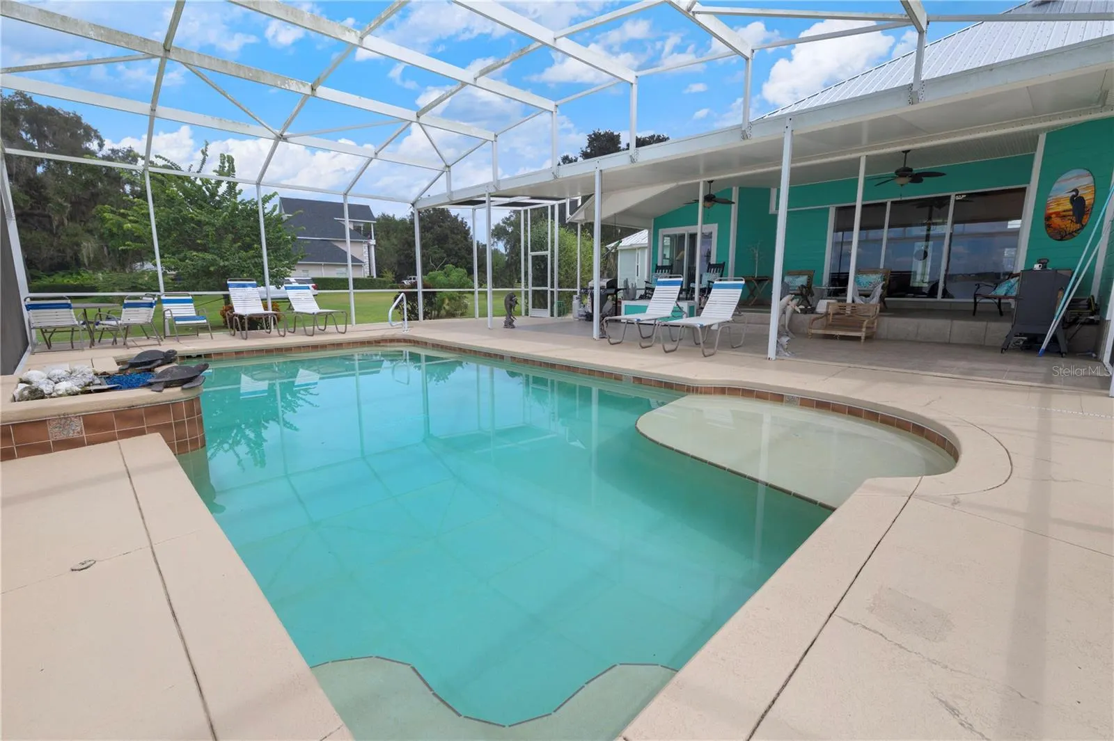 1425 LAKE LOTELA DR