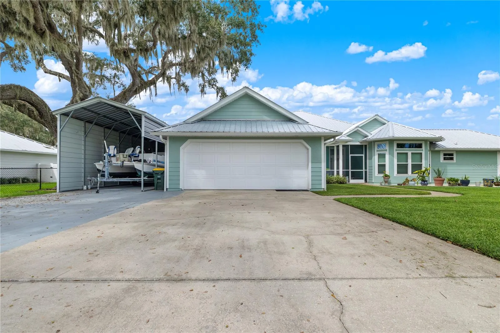1425 LAKE LOTELA DR