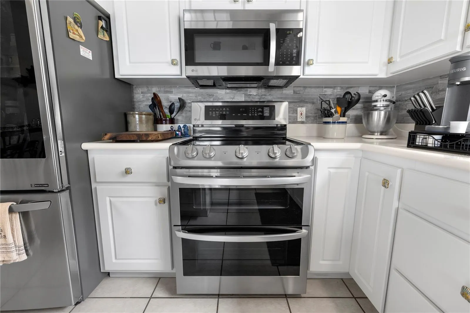 1425 LAKE LOTELA DR