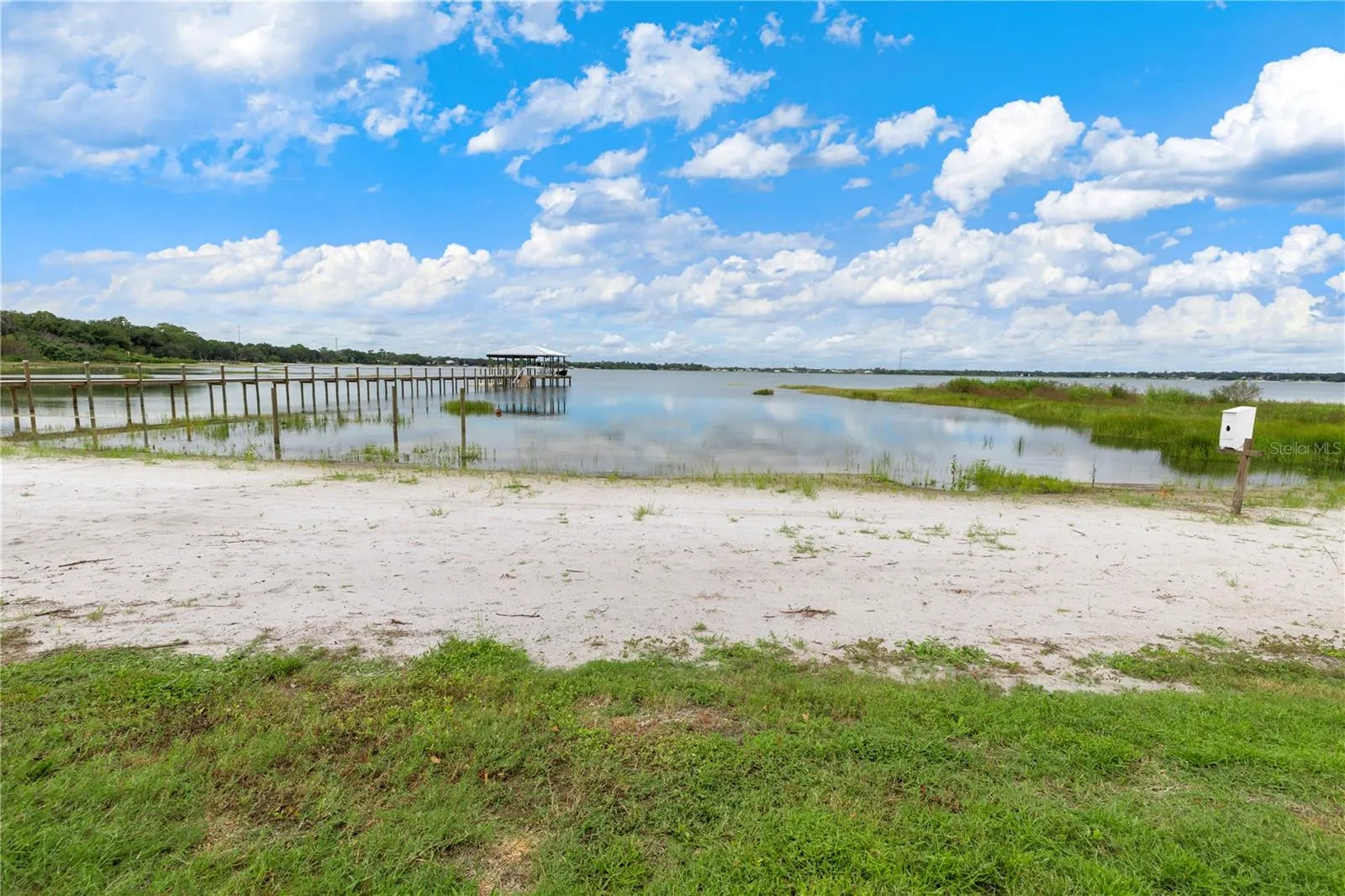 1425 LAKE LOTELA DR