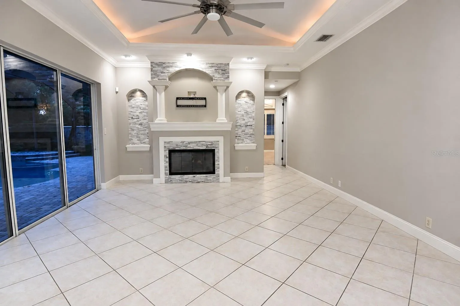 918 SHOALS LANDING DR